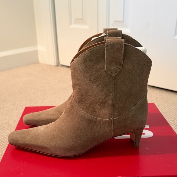 STAUD Western Wally Ankle Boot in Dune NWT - Picture 4 of 8